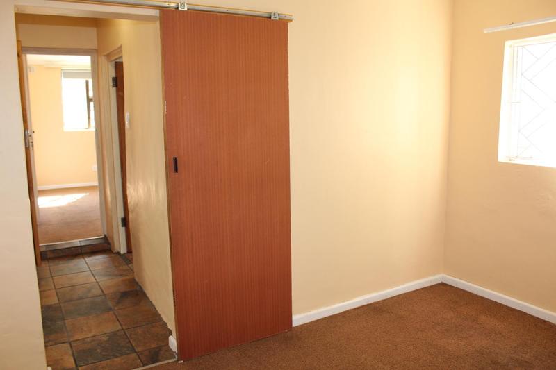 To Let 2 Bedroom Property for Rent in Avondale Western Cape